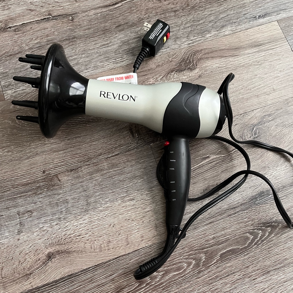 Revlon DualTone Hair Dryer With Diffuser Revlon DualTone Hair Dryer With Diffuser